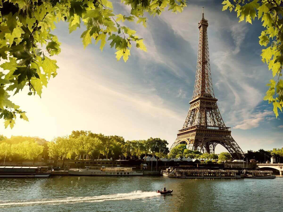Eiffeltårnet I Paris