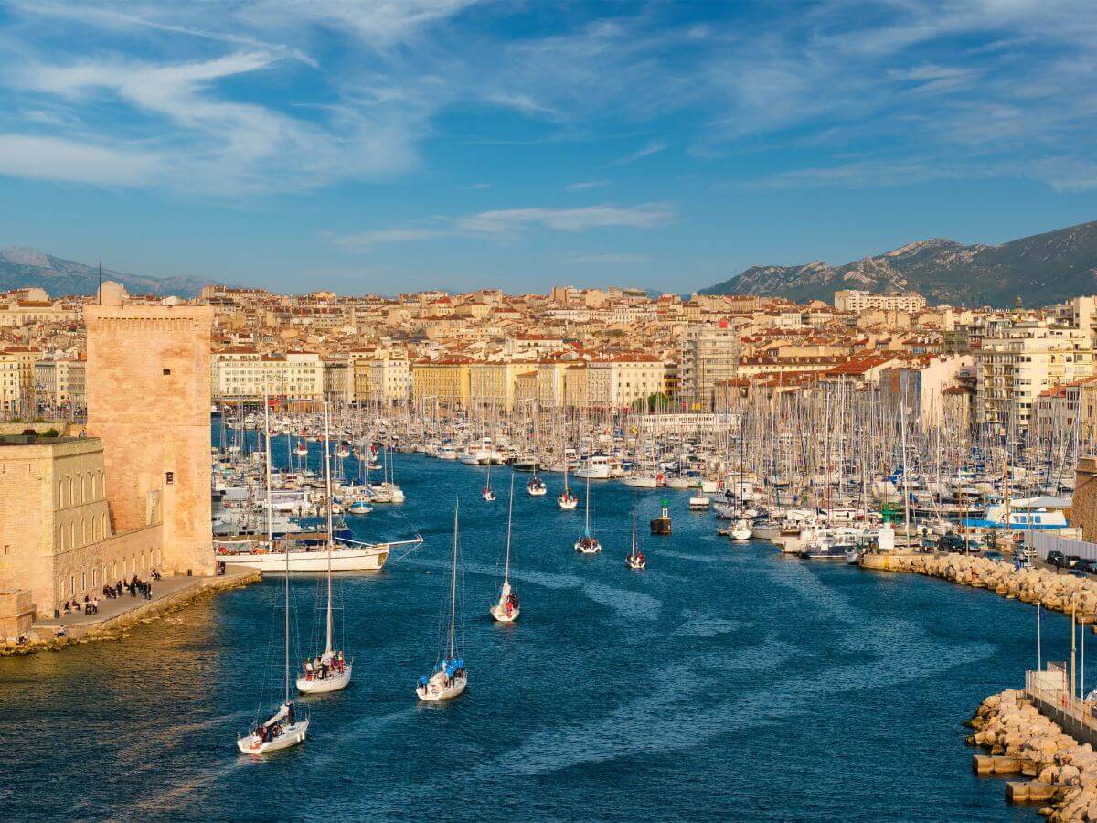 Udsigt ud over Havnen I Marseille