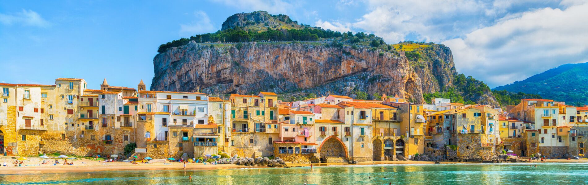 Cefalu,,Medieval,Village,Of,Sicily,Island,,Province,Of,Palermo,,Italy