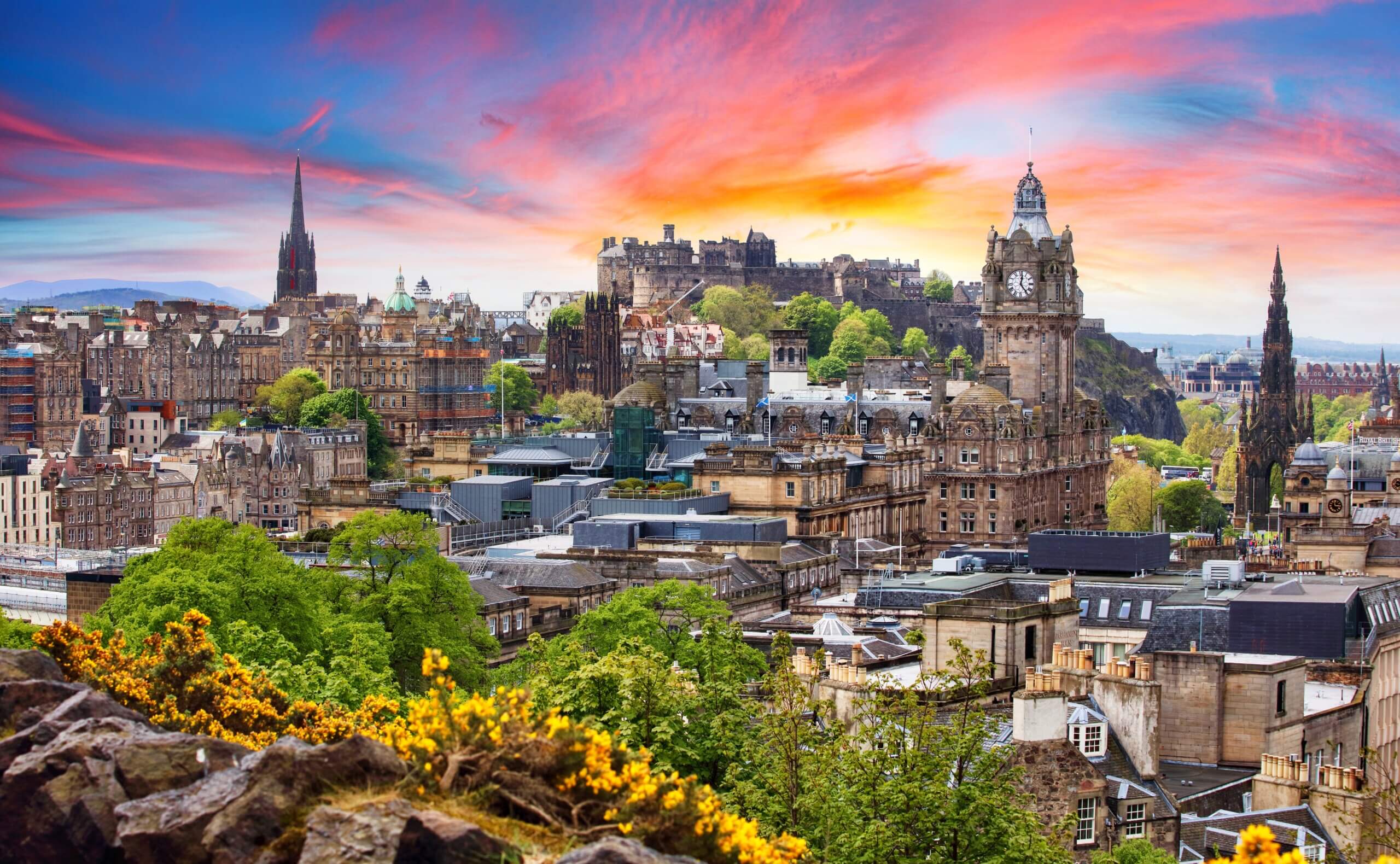 Edinburgh overview Togrejser Skotland