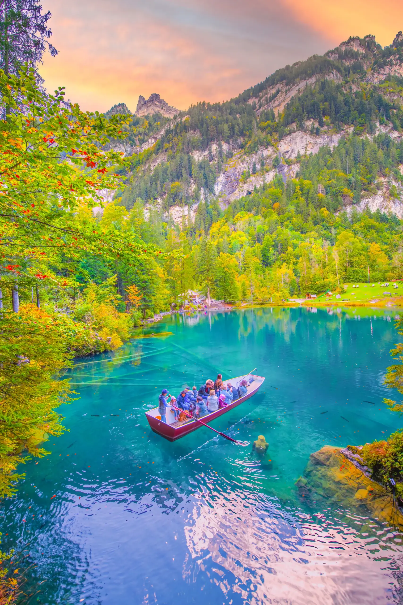 Blausee med det helt utrolige blå vand