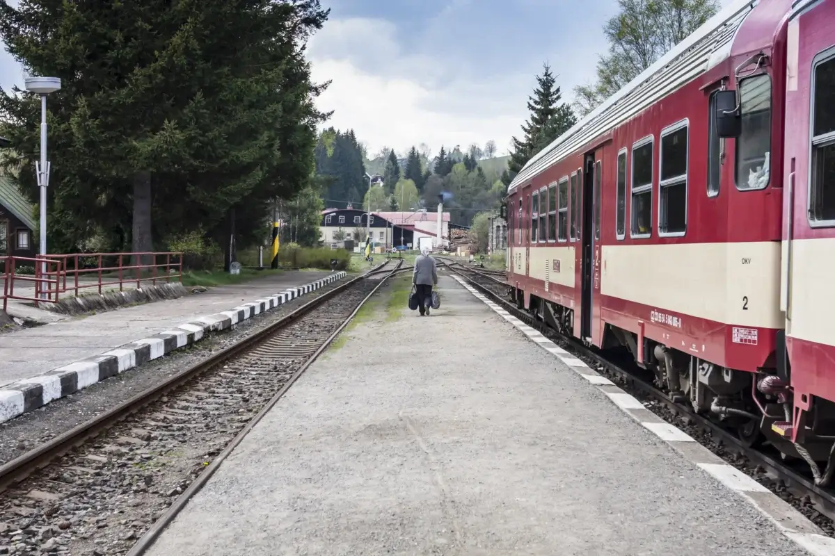 Kør med små Ceske Drahy lokalbaner