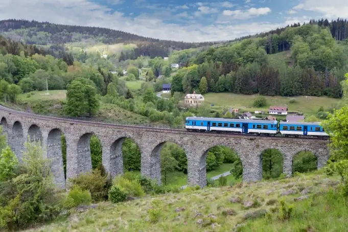 Vandreferie med tog gennem Tjekkiets bjerge og skove – 8 dage