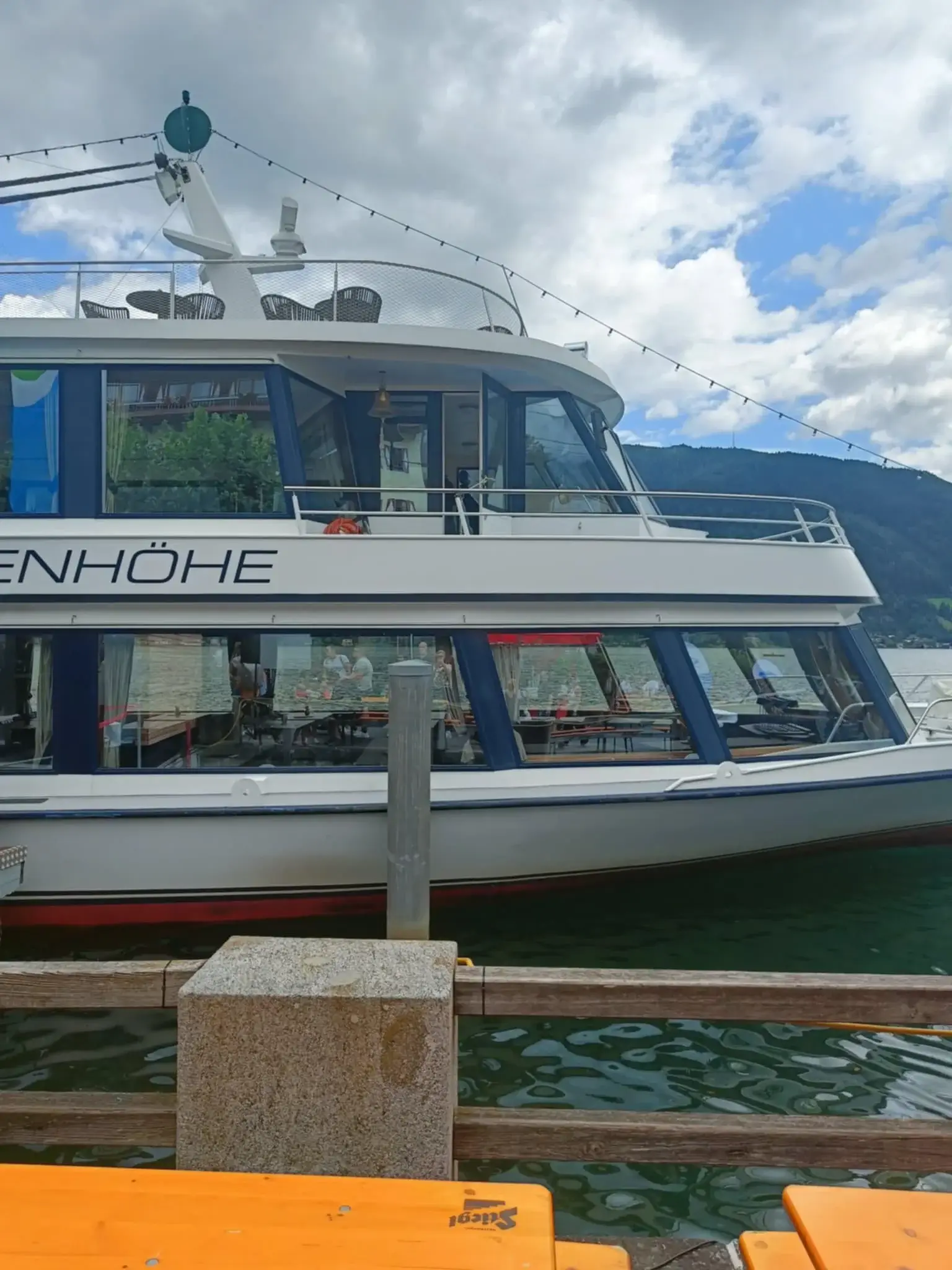 Tag på en båd tur i Zell am see
