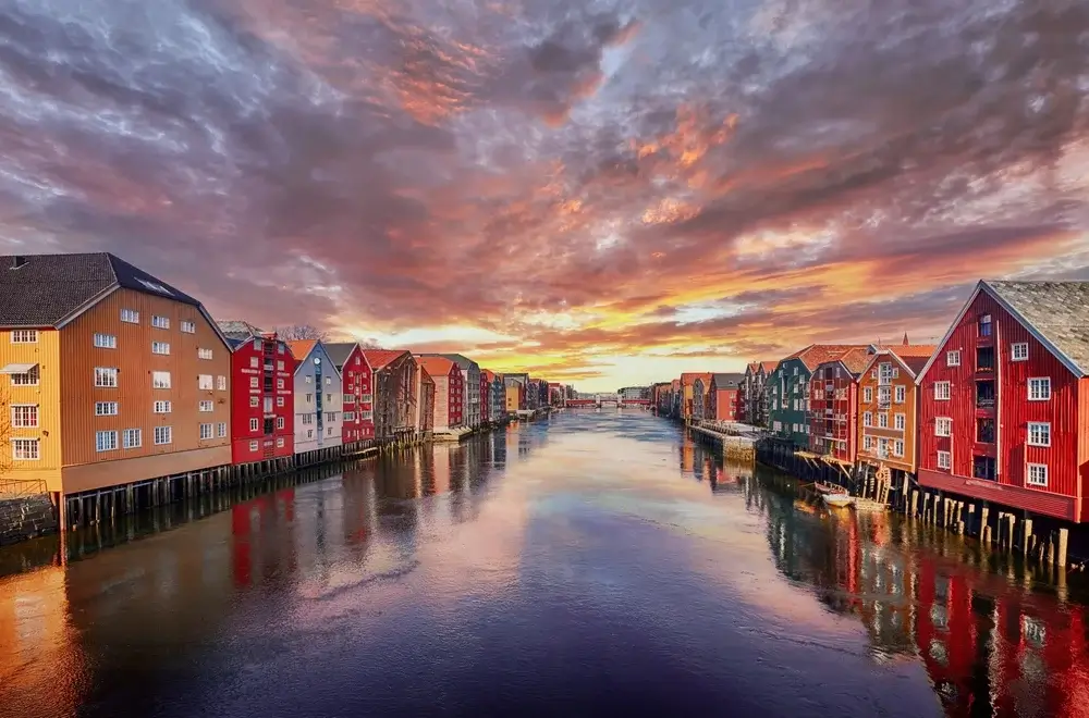 Farverig huset på Trondheim Kanal 