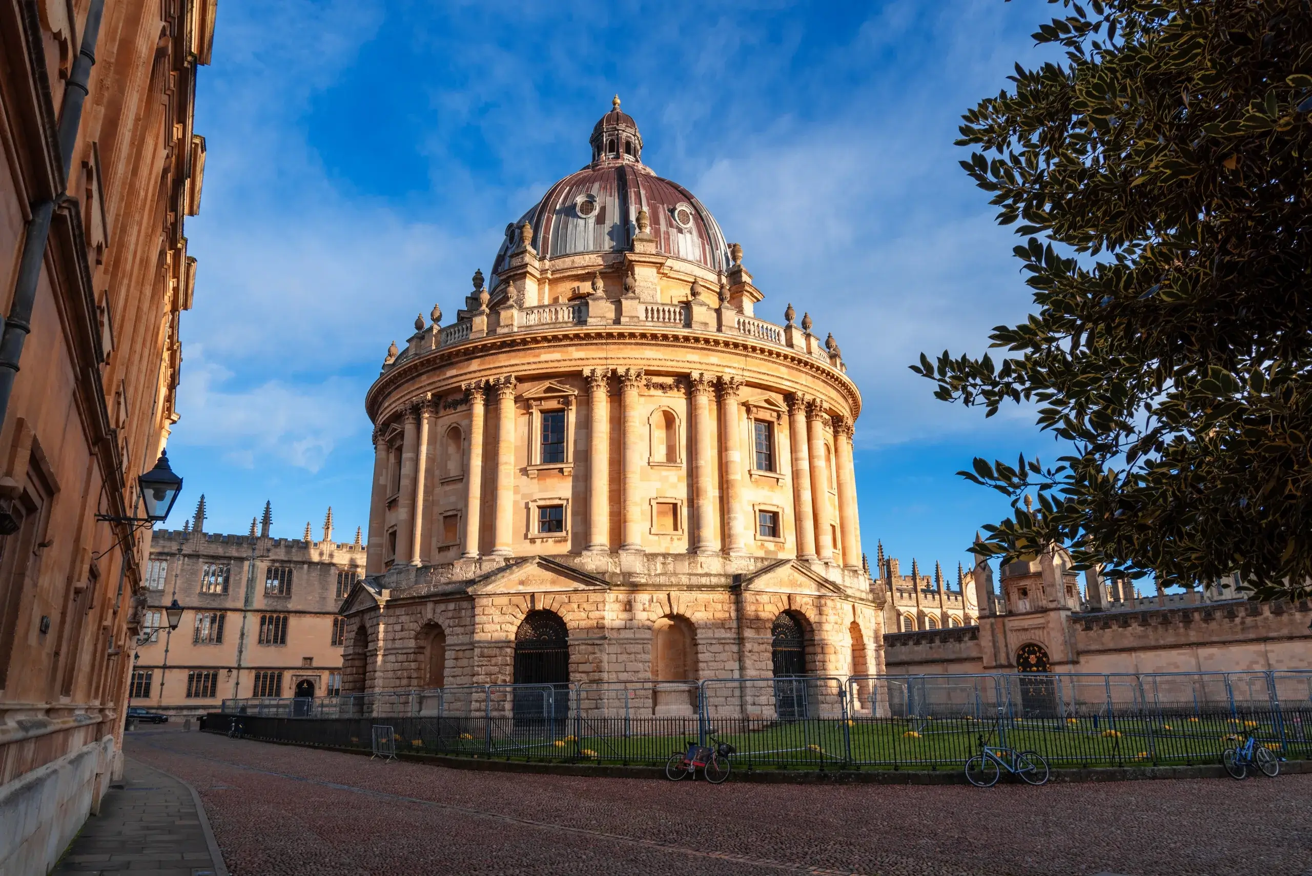 Radcliffe Camera i Oxford i aftensol