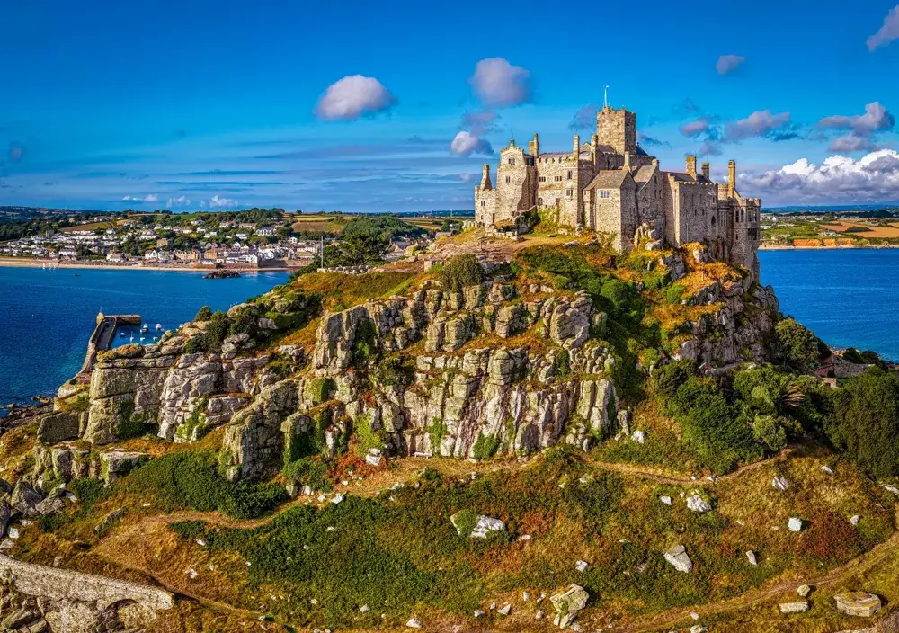 St Michael's Mount med borgen set fra luften